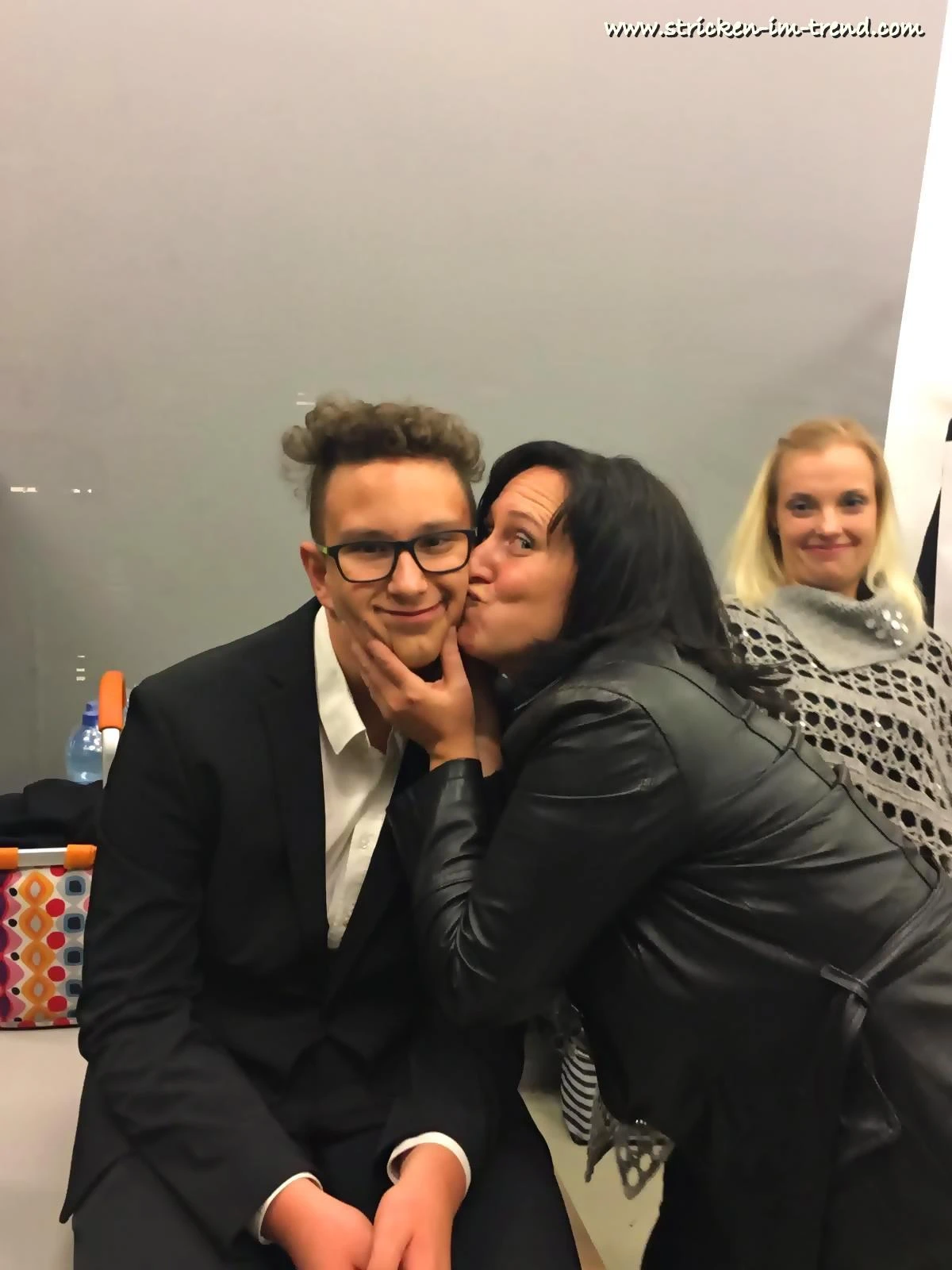 Backstage-Moment bei der Modenschau